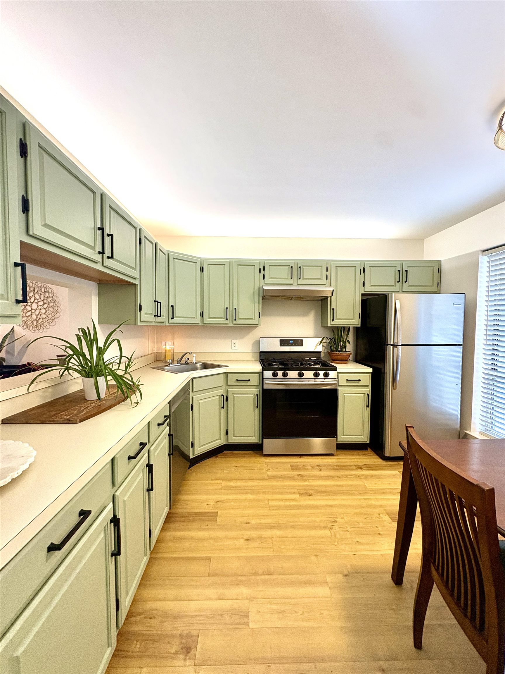 130 Middlesex Road Merrimack, NH 03054 - Photo 2 of 29 Gallery Image 2