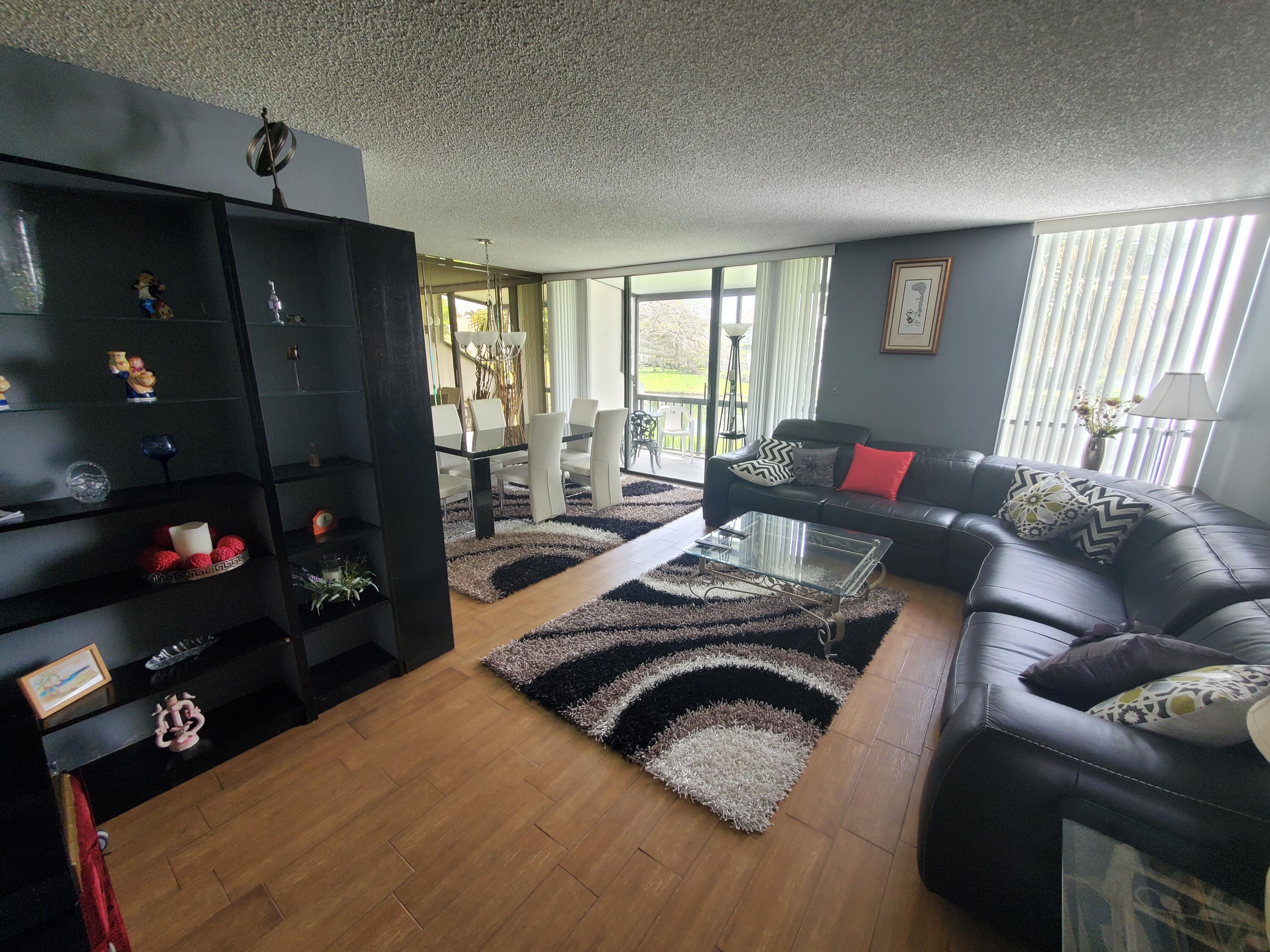 907 Bridgewood Place Boca Raton, FL 33434 - Photo 5 of 44 907 LR 2