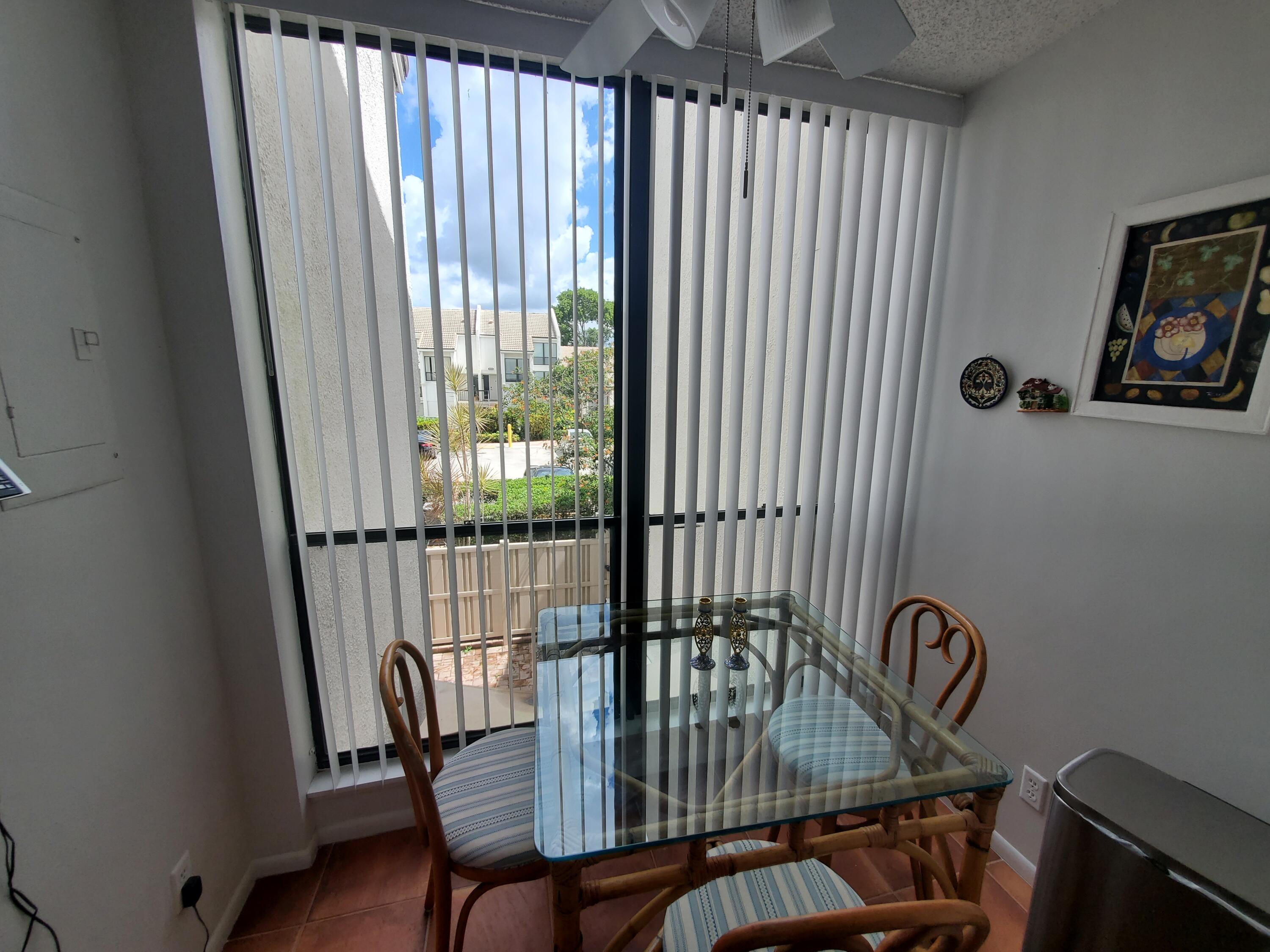 907 Bridgewood Place Boca Raton, FL 33434 - Photo 7 of 44 907 KITCHEN TABLE