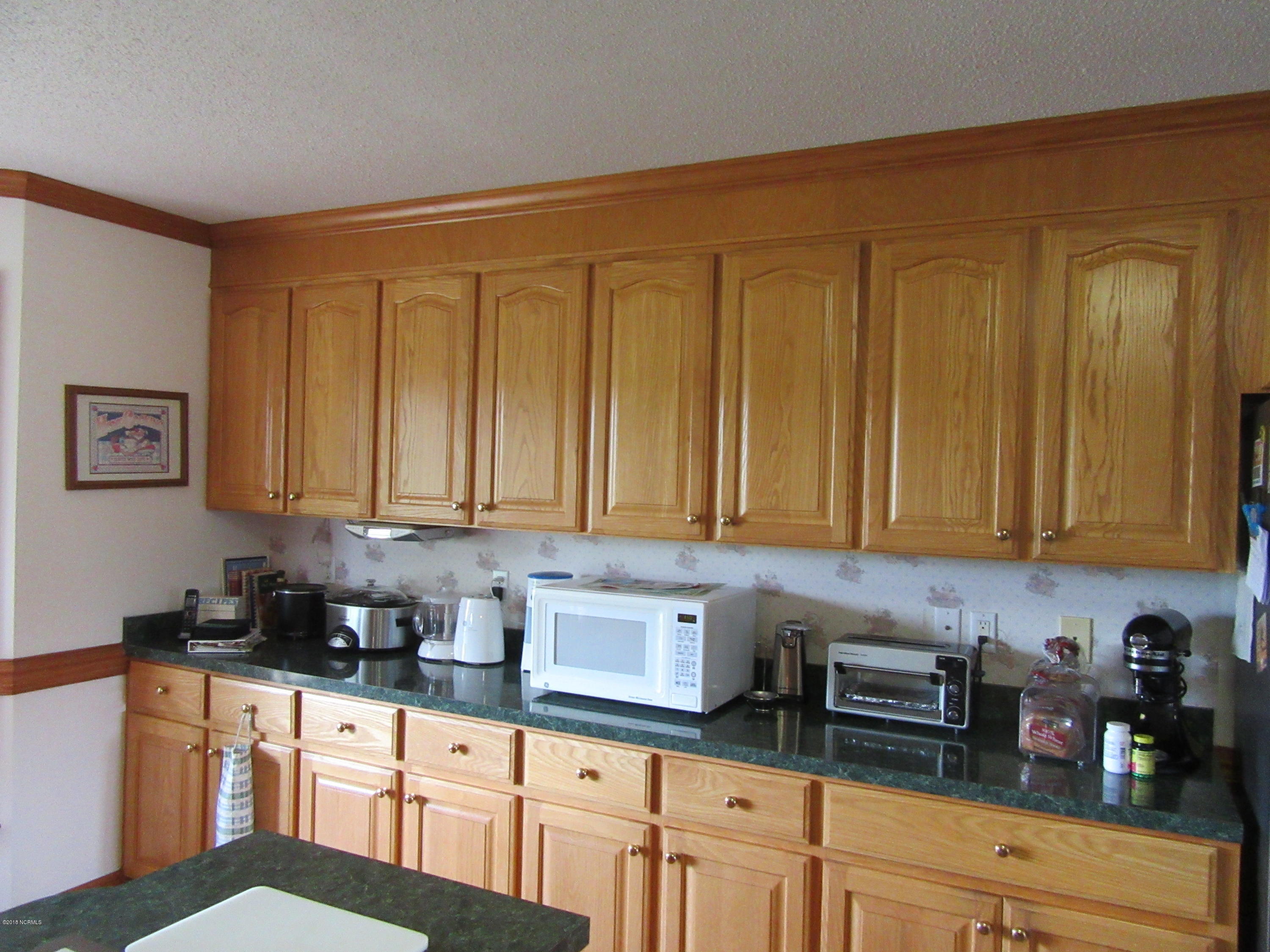 1101 South Croom Bland Road Kinston, NC 28504 - Photo 22 of 47 KITCHEN