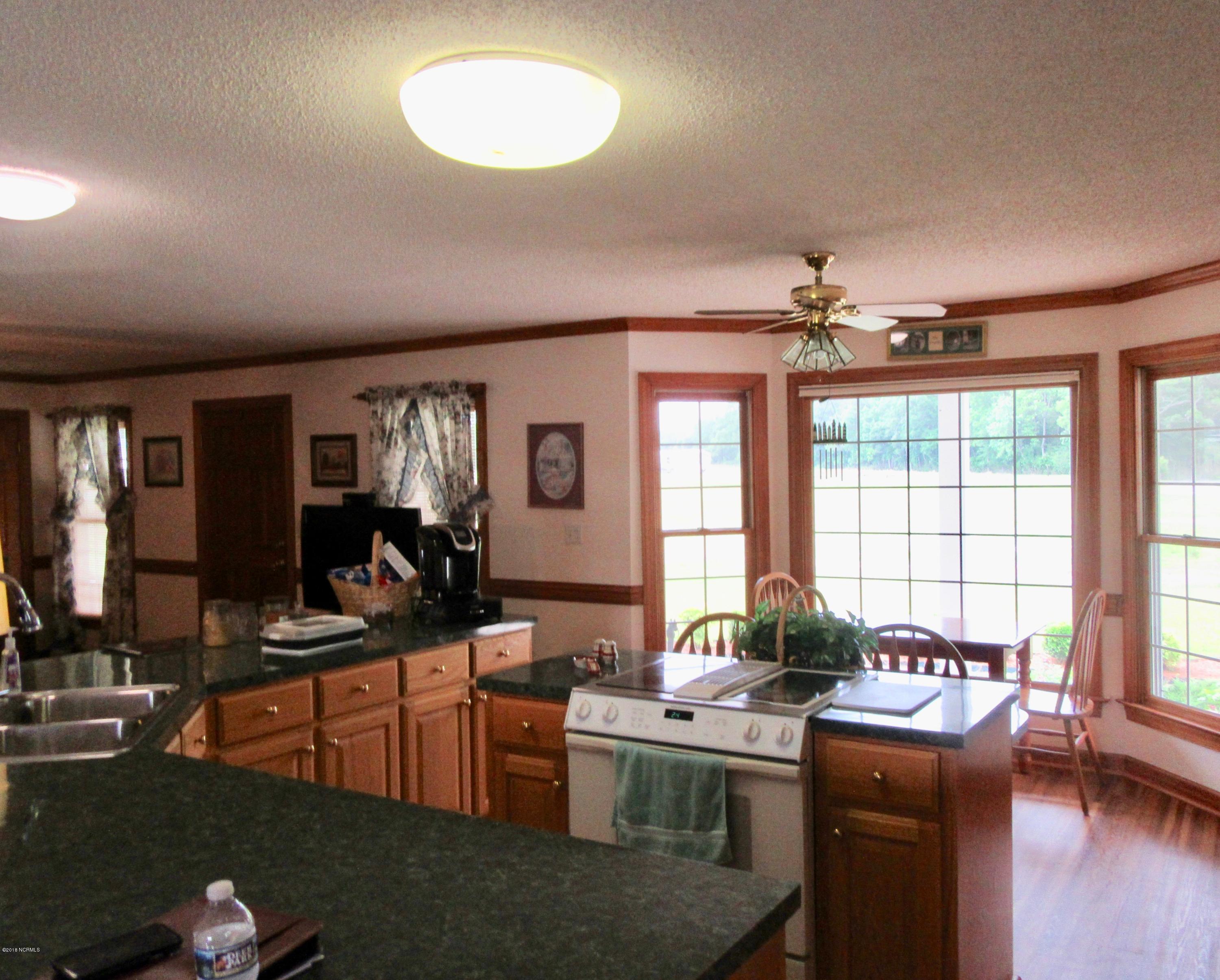 1101 South Croom Bland Road Kinston, NC 28504 - Photo 27 of 47 KITCHEN