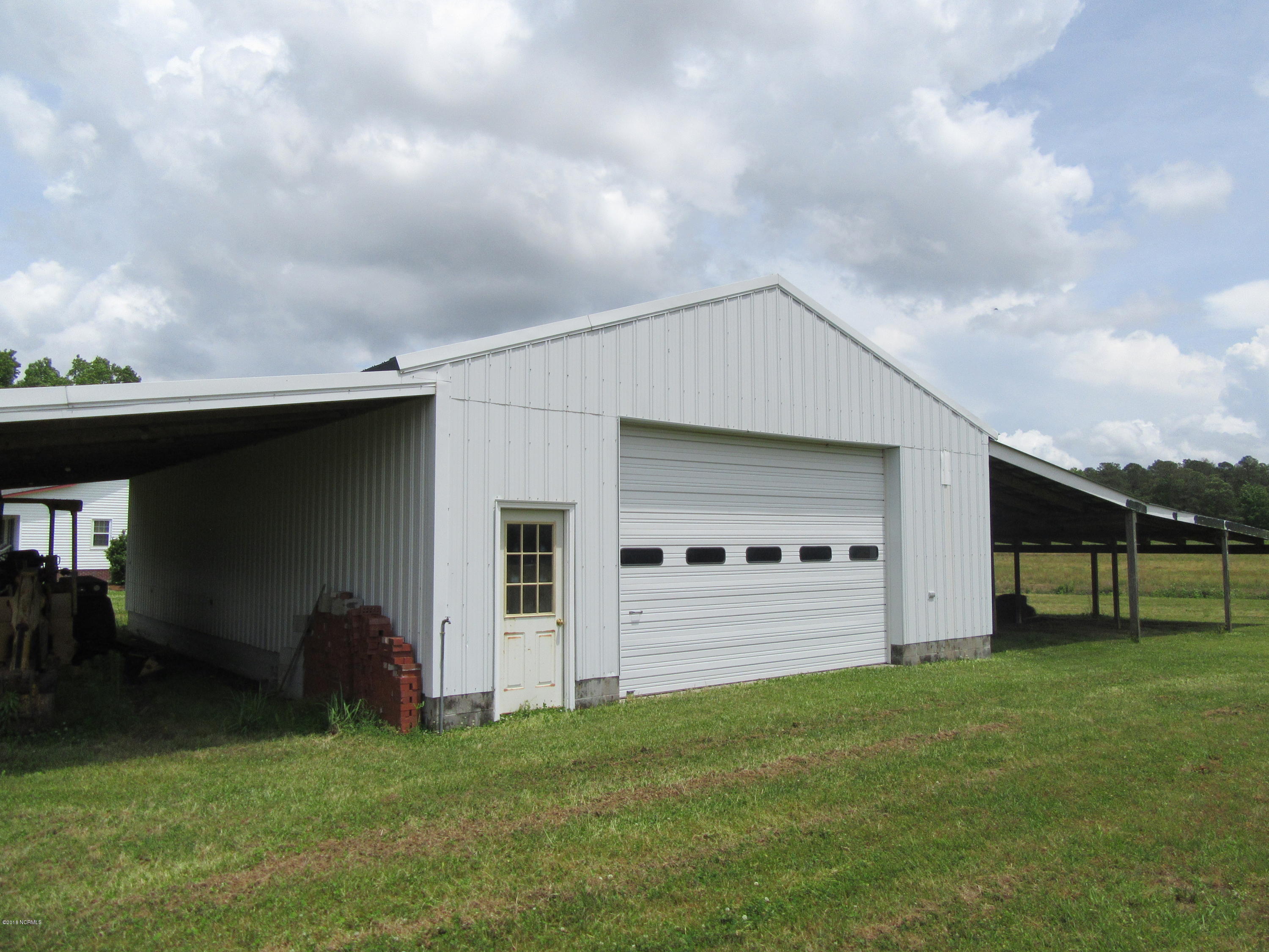 1101 South Croom Bland Road Kinston, NC 28504 - Photo 35 of 47 WORKSHOP