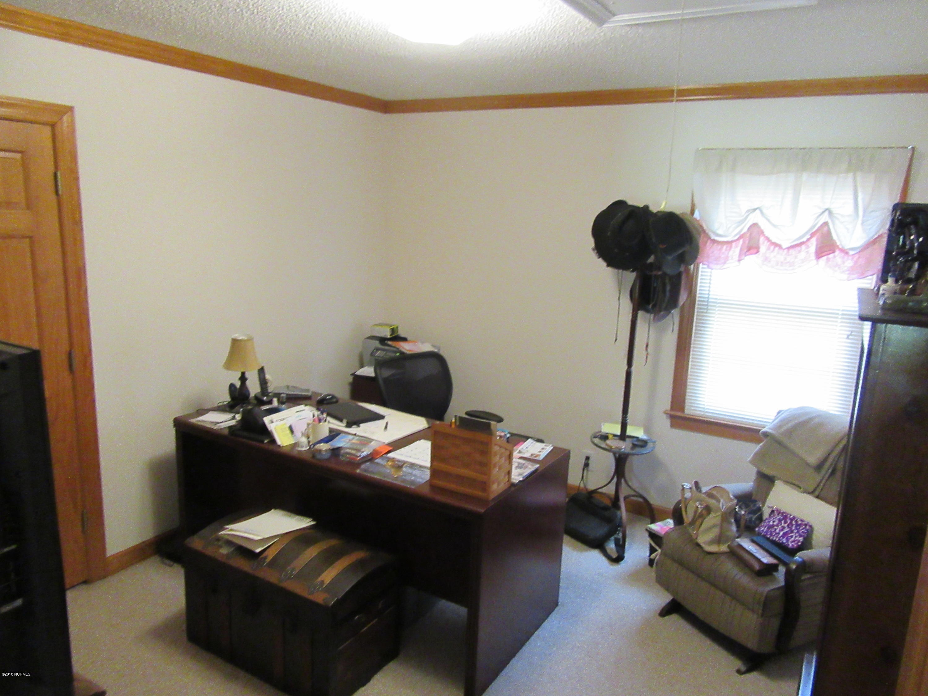 GUEST ROOM 1