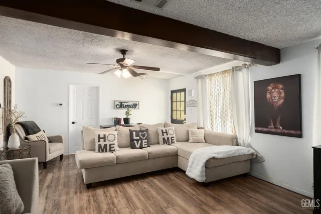 $450,000 | Undisclosed Address, Dinuba, CA 93618