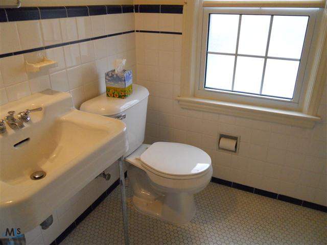 677 Neff Road Grosse Pointe, MI 48230 - Photo 13 of 30 31132447-12.JPG