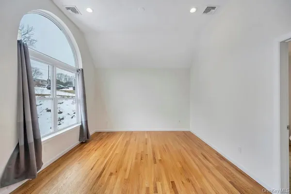 $848,888 | 65 Ozark Street, Ronkonkoma, NY 11779