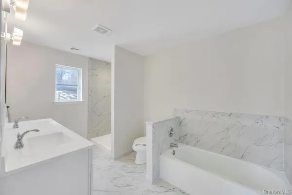 $848,888 | 65 Ozark Street, Ronkonkoma, NY 11779