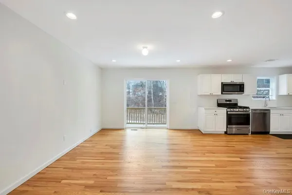 $848,888 | 65 Ozark Street, Ronkonkoma, NY 11779