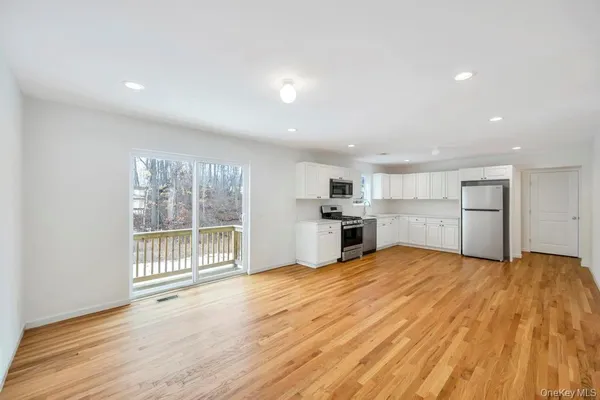 $848,888 | 65 Ozark Street, Ronkonkoma, NY 11779