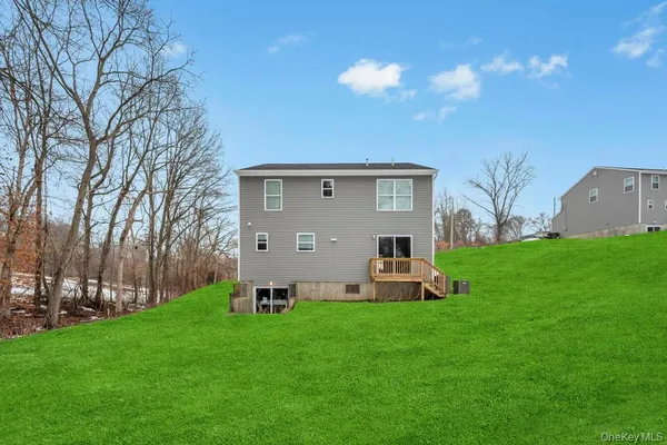 $848,888 | 65 Ozark Street, Ronkonkoma, NY 11779