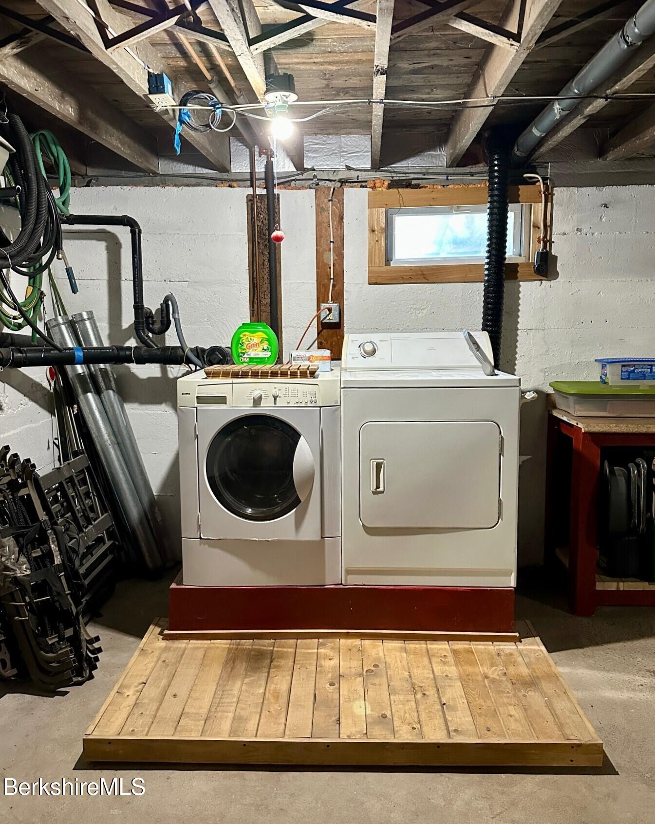 1872 North Main Road Otis, MA 01253 - Photo 19 of 33 a utility room with dryer and washer