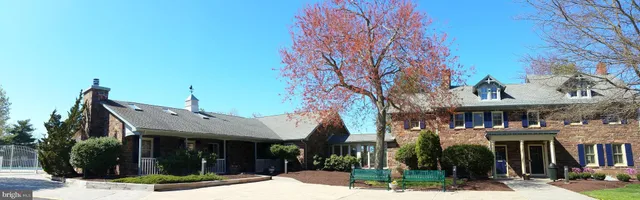 $2,250 | 1810 Society Place, Unit G2, Newtown, PA 18940