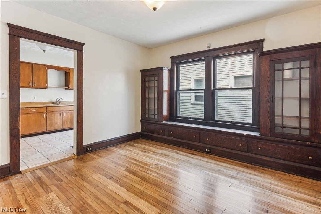 10229 Baltic Road Cleveland, OH 44102 - Photo 6 of 35 Gallery Image 6