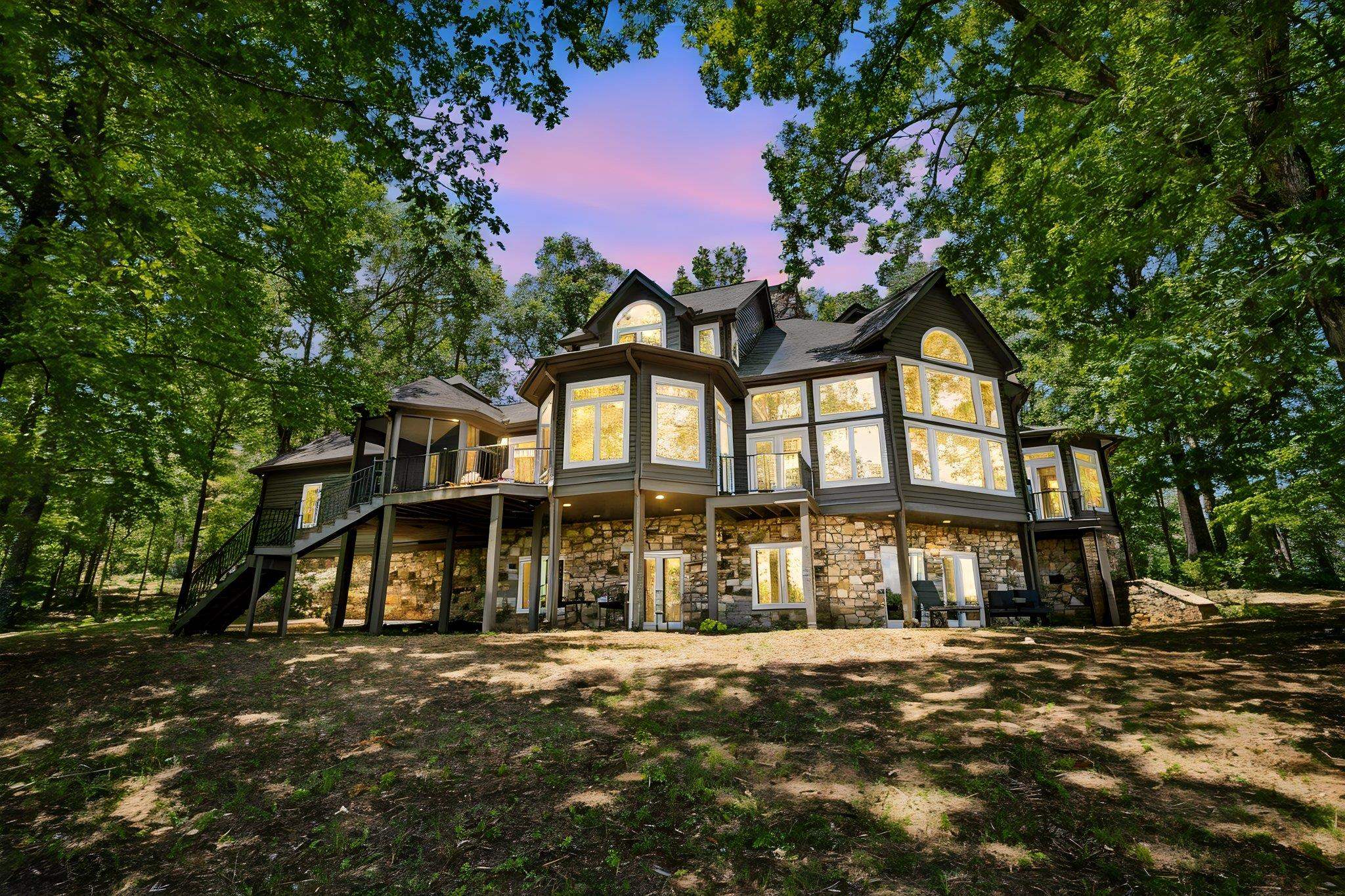 233 Stable Gate Drive Campobello, SC 29322 - Photo 5 of 46 Gallery Image 5