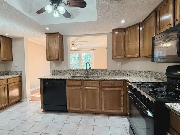 $1,900 | 7024 Somerset Circle, Alpharetta, GA 30004