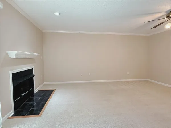 $1,900 | 7024 Somerset Circle, Alpharetta, GA 30004