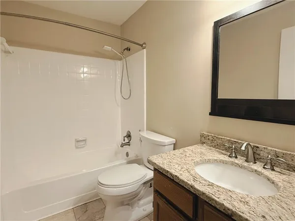 $1,900 | 7024 Somerset Circle, Alpharetta, GA 30004