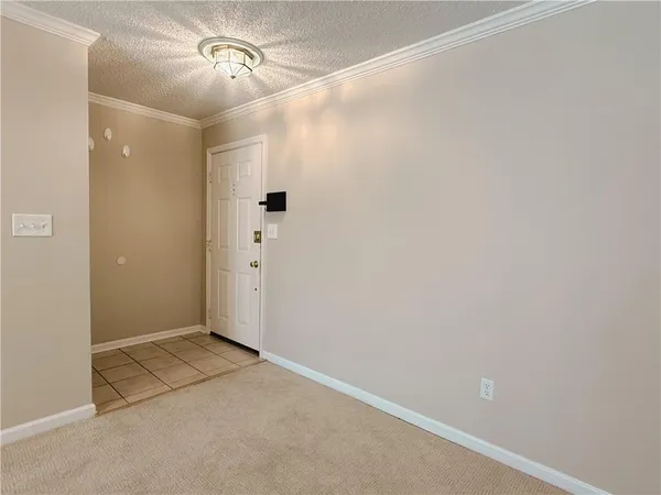 $1,900 | 7024 Somerset Circle, Alpharetta, GA 30004