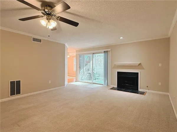 $1,900 | 7024 Somerset Circle, Alpharetta, GA 30004