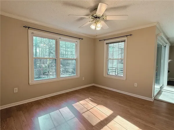 $1,900 | 7024 Somerset Circle, Alpharetta, GA 30004