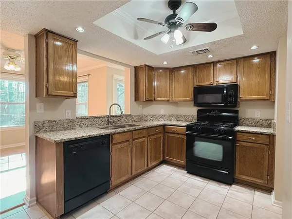 $1,900 | 7024 Somerset Circle, Alpharetta, GA 30004