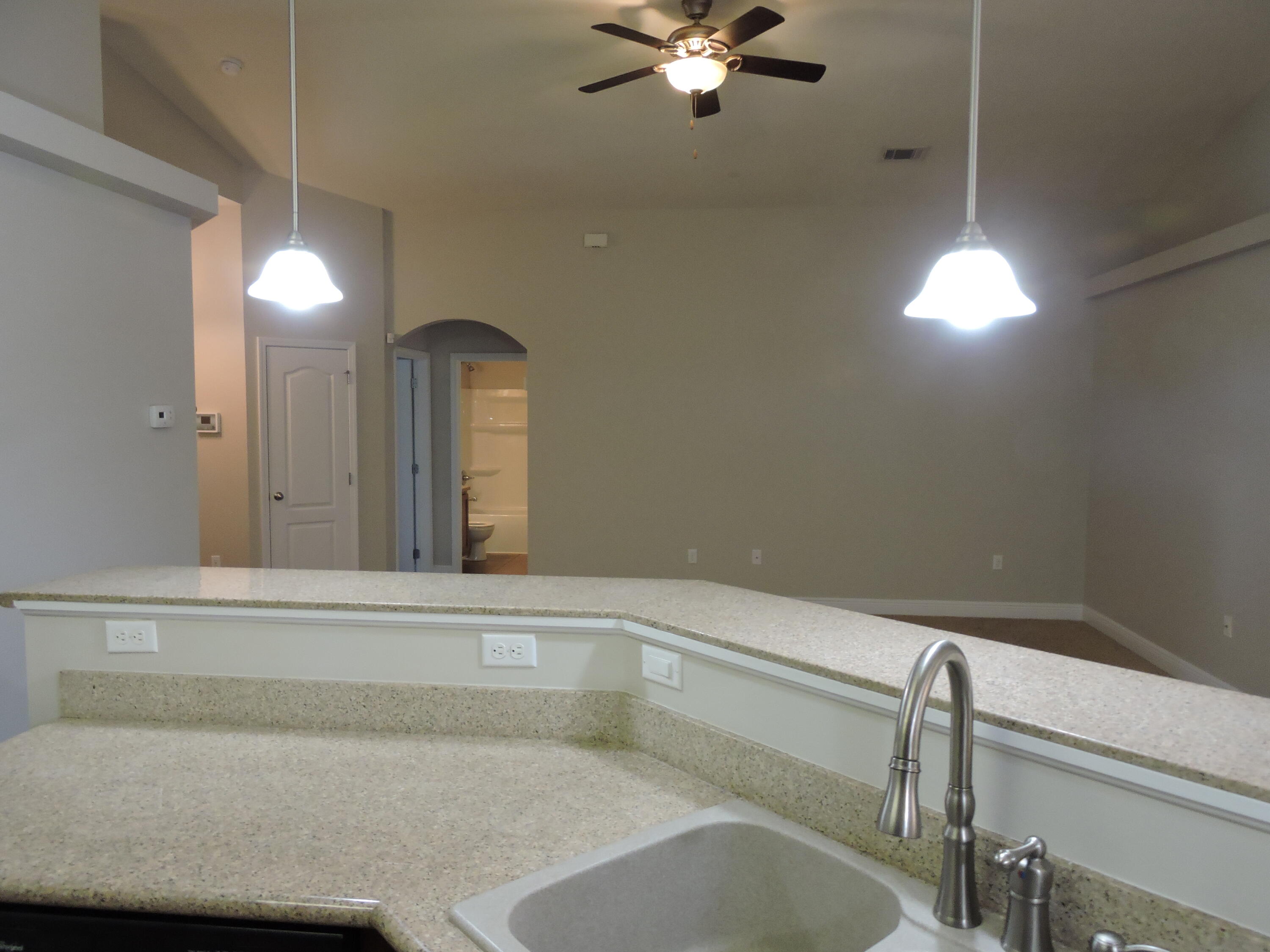 4642 Hermosa Road Crestview, FL 32539 - Photo 9 of 28 DSCN6708