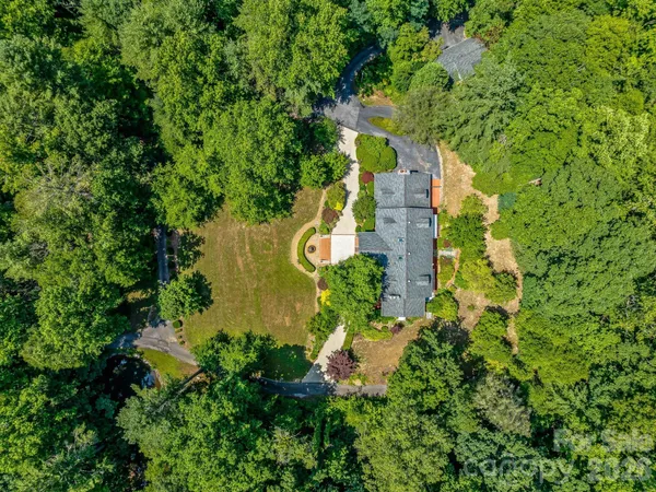 $1,495,000 | 163 Northern Lights Lane, Hendersonville, NC 28739