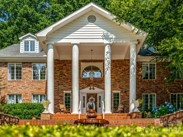 $1,495,000 | 163 Northern Lights Lane, Hendersonville, NC 28739