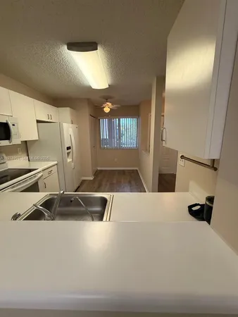 $1,900 | 9511 Weldon Circle, Unit G315, Tamarac, FL 33321