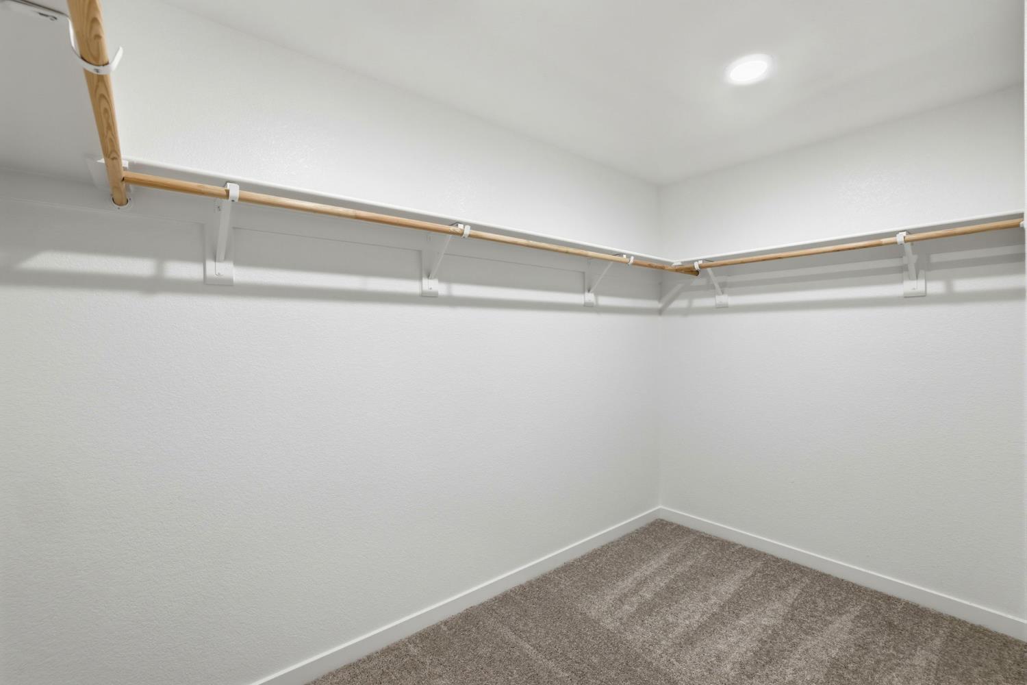 1243 Leonhardt Loop Lincoln, CA 95648 - Photo 8 of 12