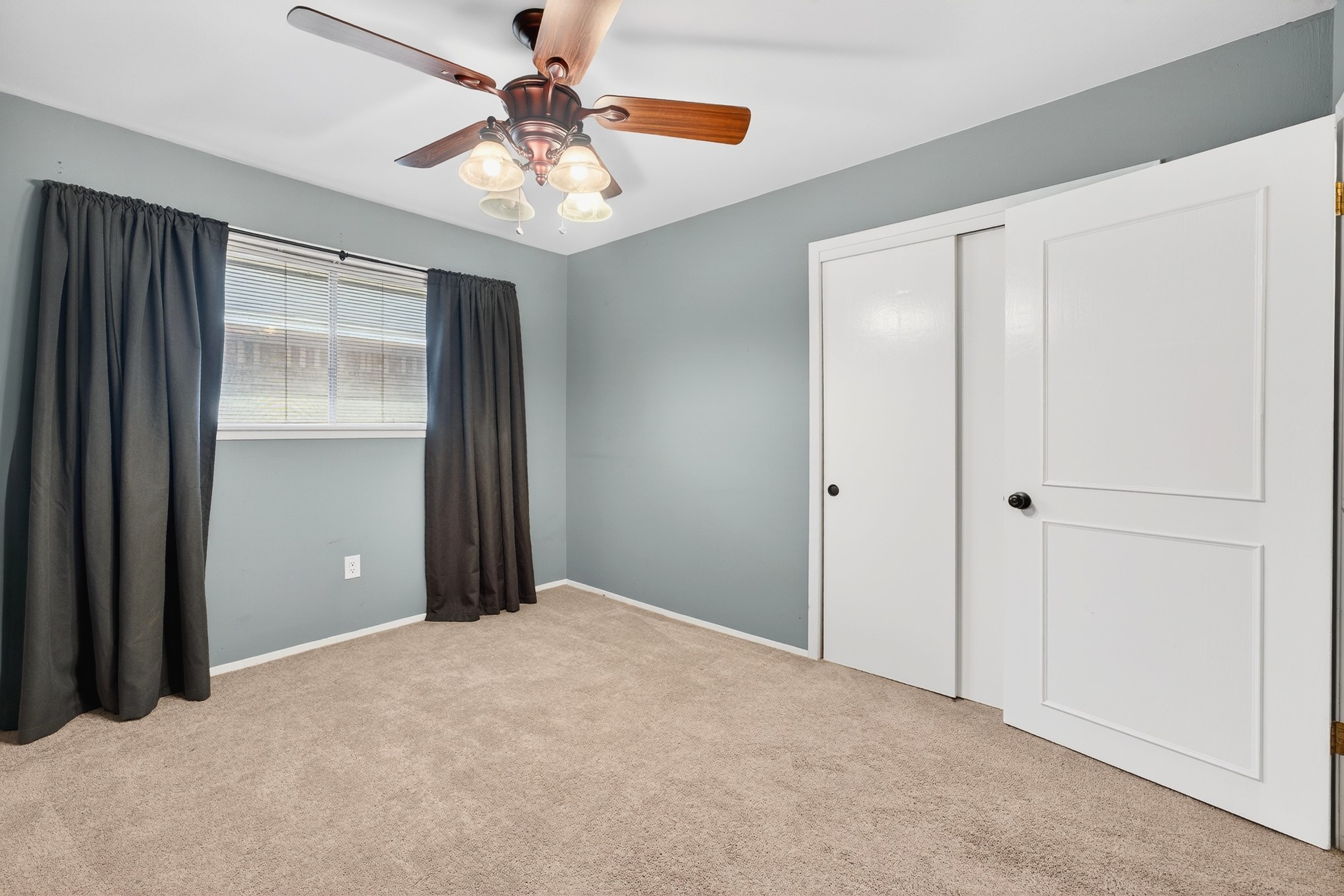 304 Fullen Street Conroe, TX 77301 - Photo 18 of 25 Bedroom 2