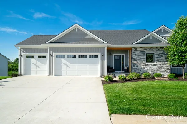 $525,000 | 3758 Jason Ridge Lane Southwest, Grand Rapids, MI 49534