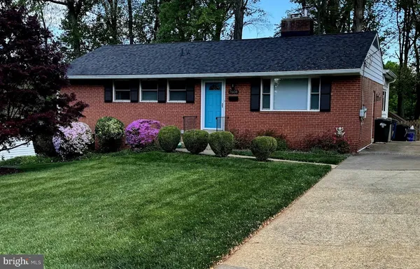 $799,000 | 7608 Hamlet Street, Springfield, VA 22151