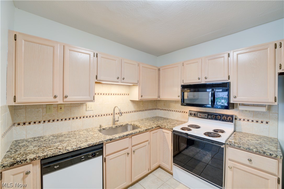 22481 Center Ridge Road, Unit 101 Rocky River, OH 44116 - Photo 8 of 39