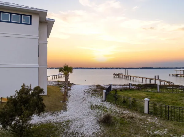 $1,179,000 | 1468 Bermuda Drive, Navarre, FL 32566