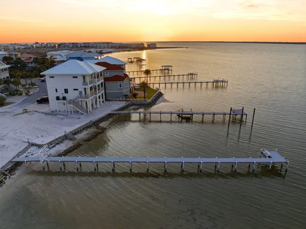 $1,179,000 | 1468 Bermuda Drive, Navarre, FL 32566