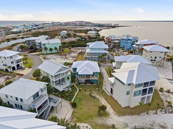 $1,179,000 | 1468 Bermuda Drive, Navarre, FL 32566