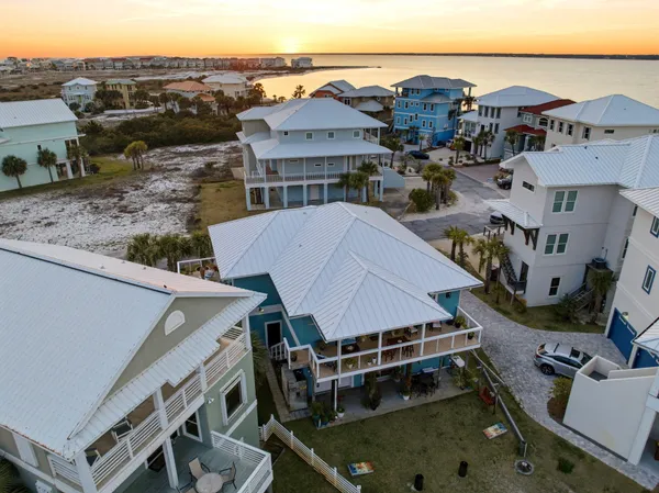 $1,179,000 | 1468 Bermuda Drive, Navarre, FL 32566