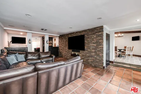 $2,395,000 | 4432 Forman Avenue, Toluca Lake, CA 91602