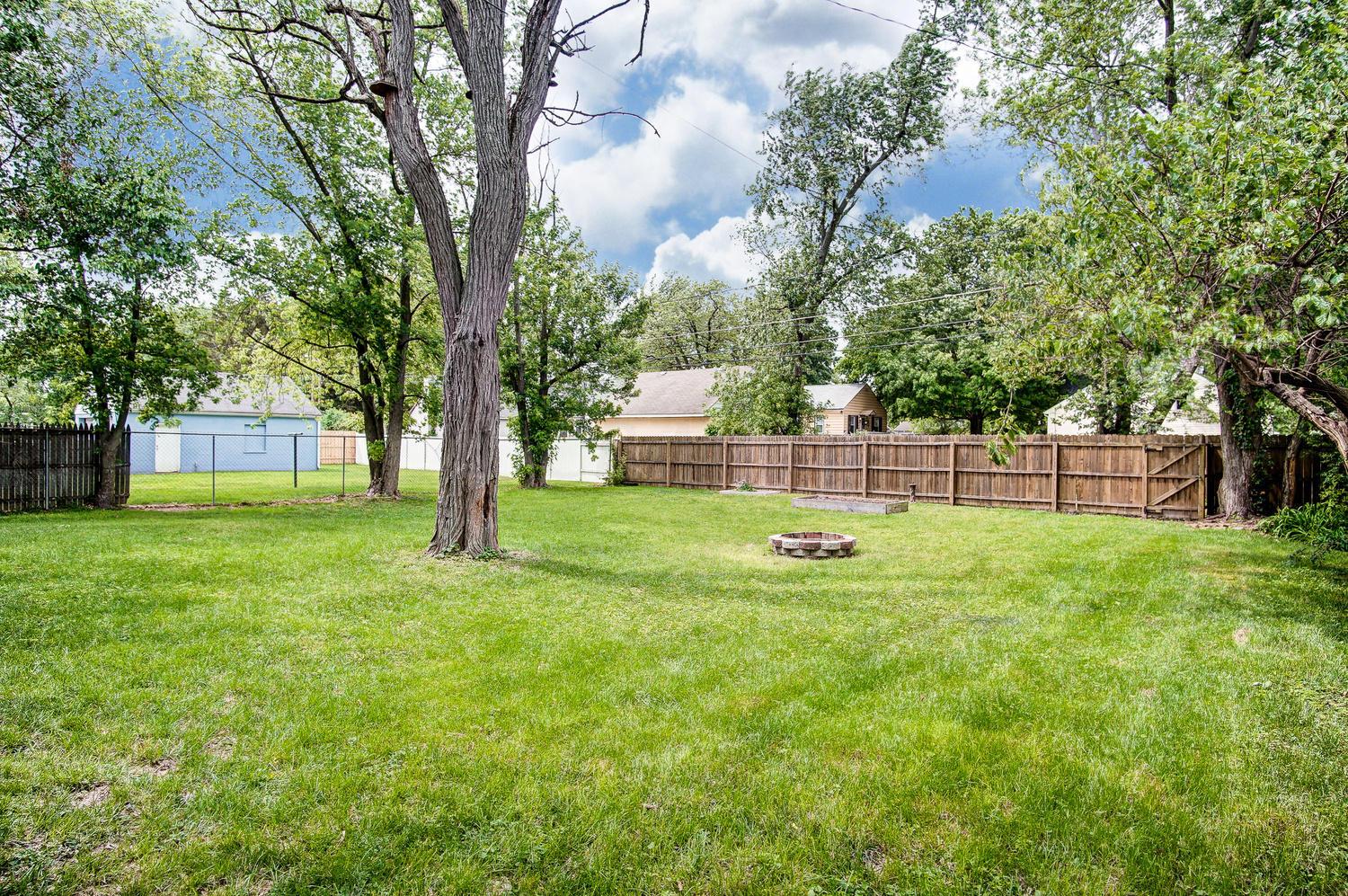 1296 East Weber Road Columbus, OH 43224 - Photo 21 of 23