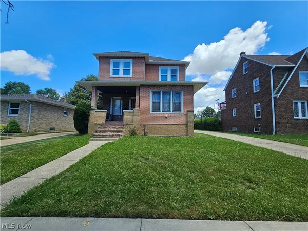 $115,000 | 875 East 236th Street, Euclid, OH 44123