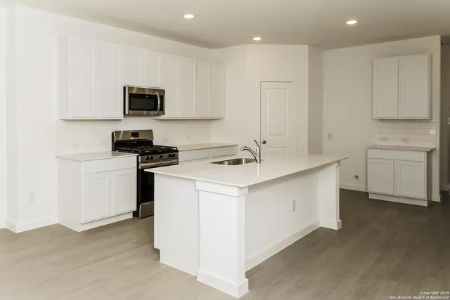 $1,795 | 11714 Carolina Rose, Converse, TX 78109