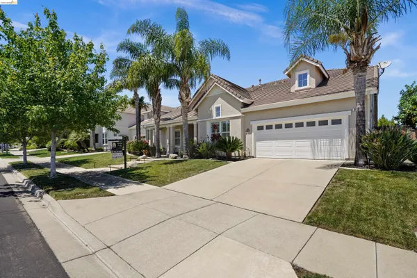 $1,089,888 | 540 Lakeview Drive, Brentwood, CA 94513