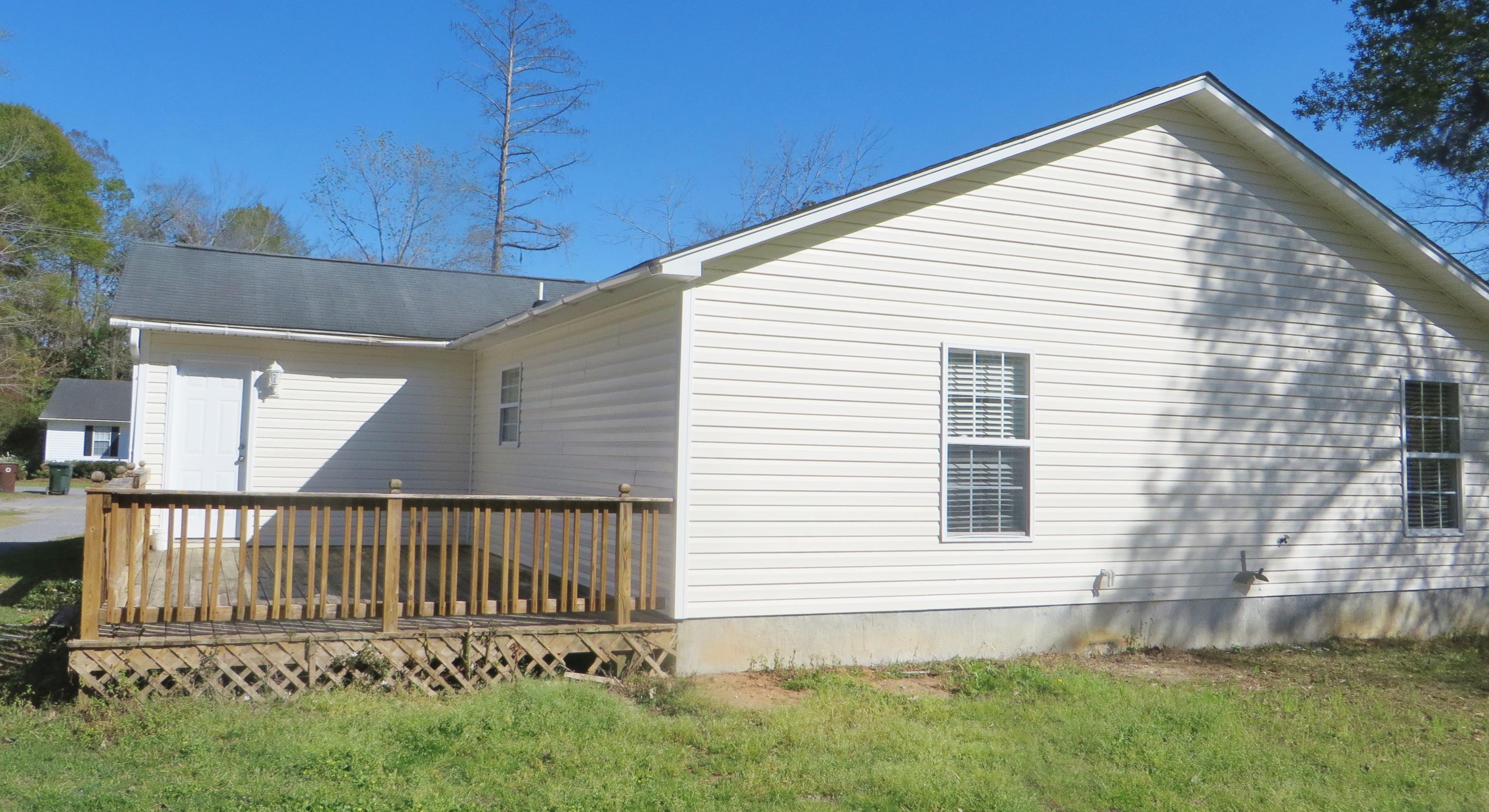 111 North Winter Street Moncks Corner, SC 29461 - Photo 4 of 19 008
