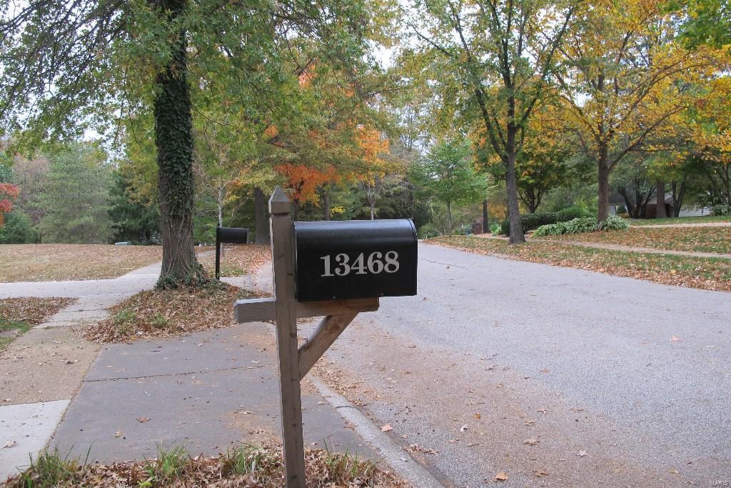 13468 Cedar Bridge Road St. Louis, MO 63141 - Photo 29 of 34 Gallery Image 29