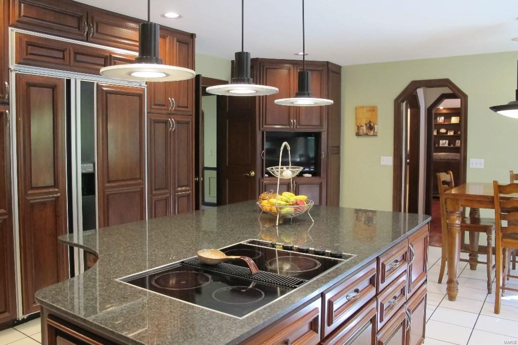 13468 Cedar Bridge Road St. Louis, MO 63141 - Photo 8 of 34 Gallery Image 8