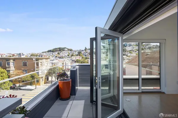$22,000 | Grattan Street, San Francisco, CA 94117