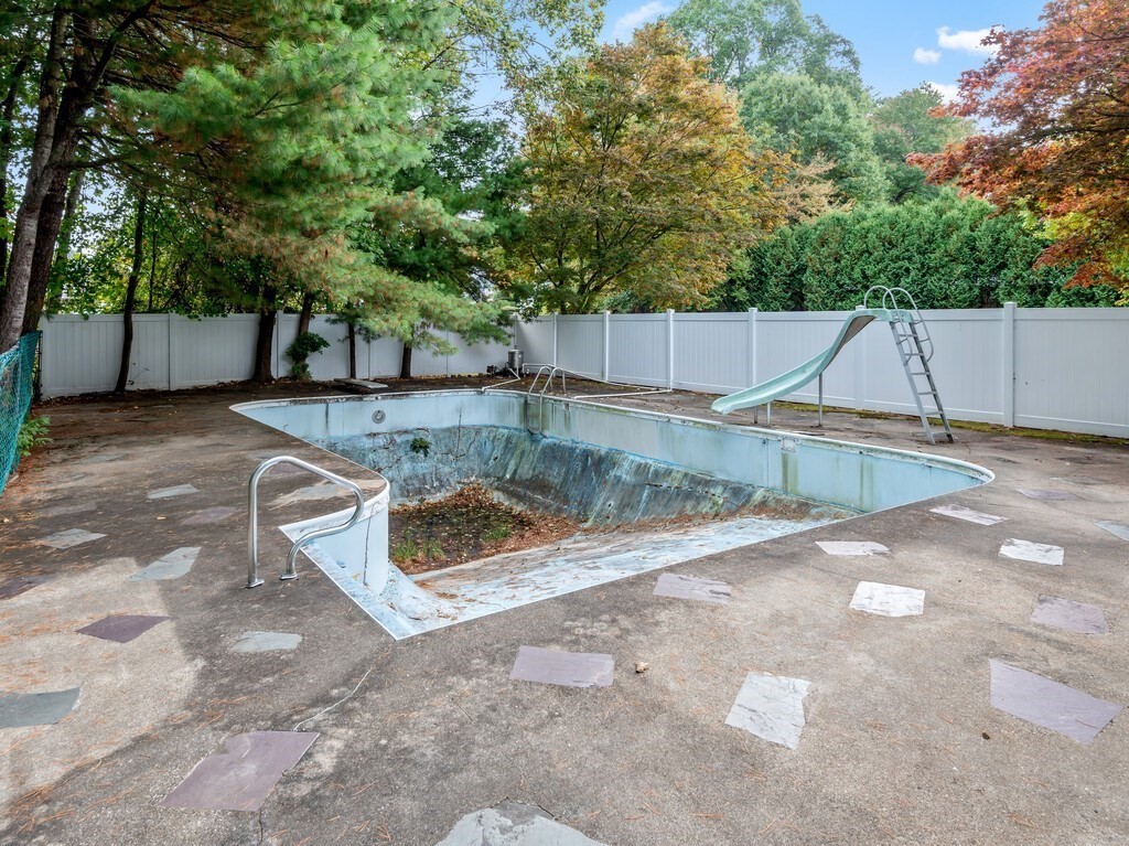 150 Simpson Road Marlborough, MA 01752 - Photo 31 of 33 Gallery Image 31