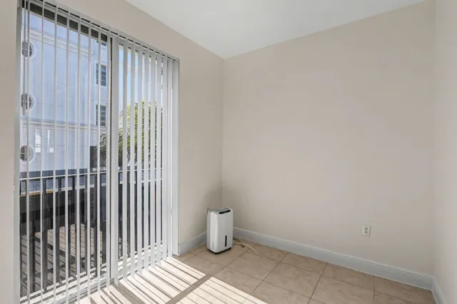 $4,500 | 350 Northeast 3rd Street, Unit 3D, Delray Beach, FL 33444
