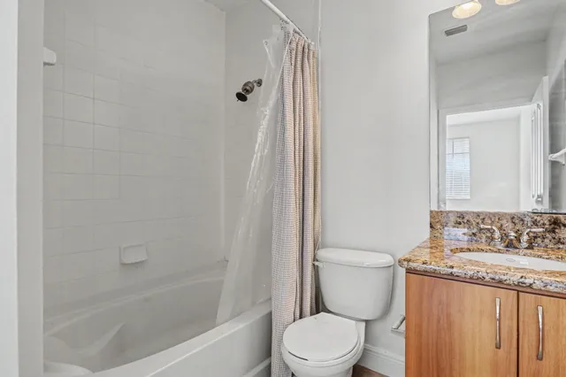 $4,500 | 350 Northeast 3rd Street, Unit 3D, Delray Beach, FL 33444